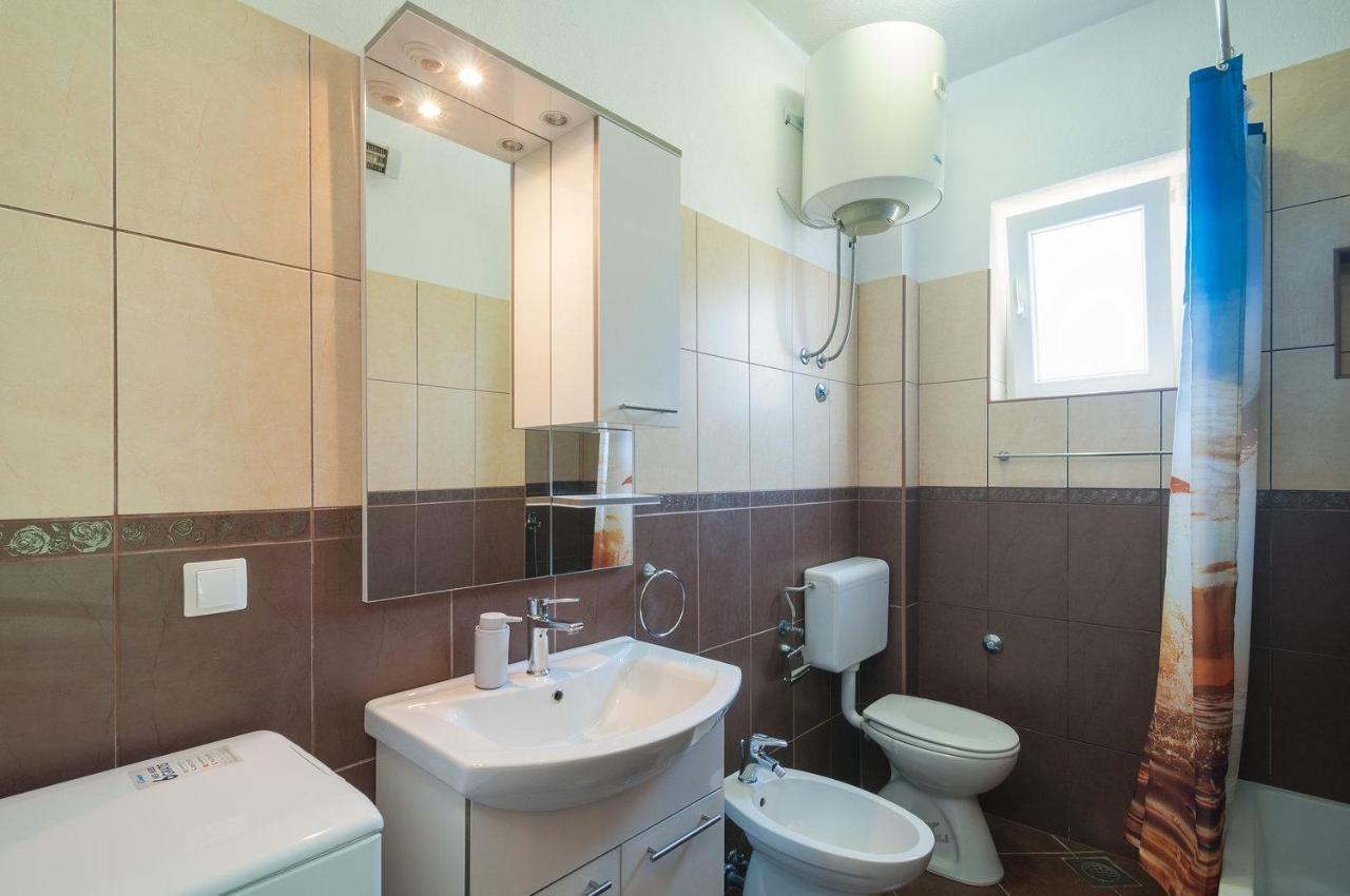 Apartman Neven بودغورا المظهر الخارجي الصورة
